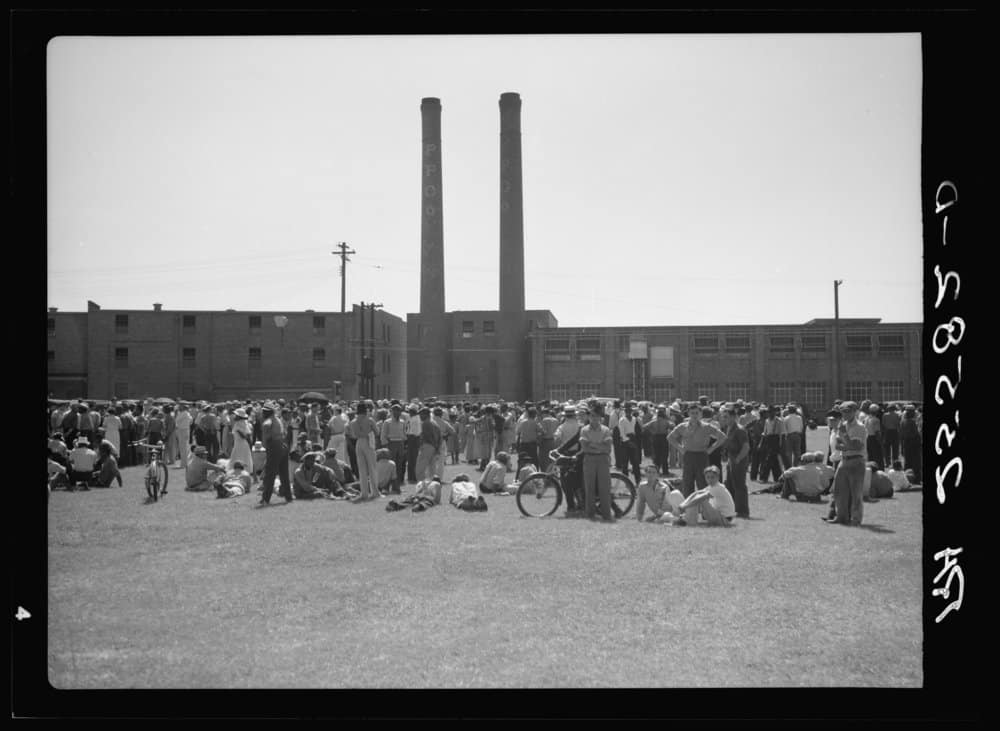  A worker strike at the Phillips Food Packing Plant in 1937. 