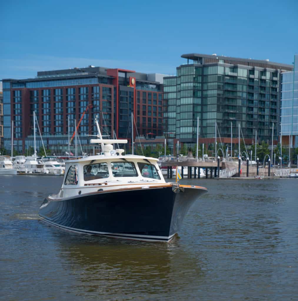 Borrow MillionDollar Hinckleys in New Boating Club Chesapeake Bay