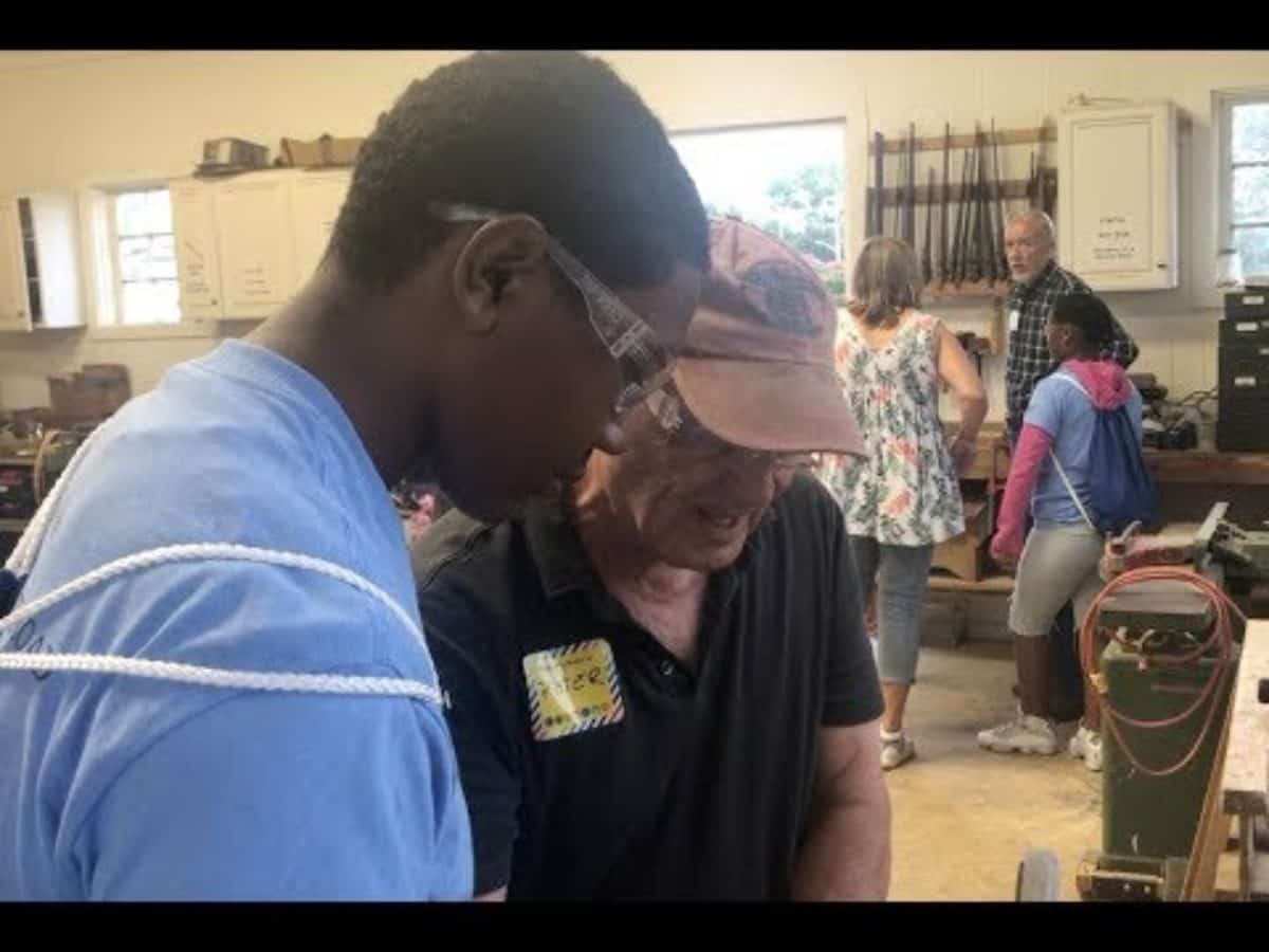 VIDEO Kent Island Crab Basket Tree Lights up for Waterman Chesapeake