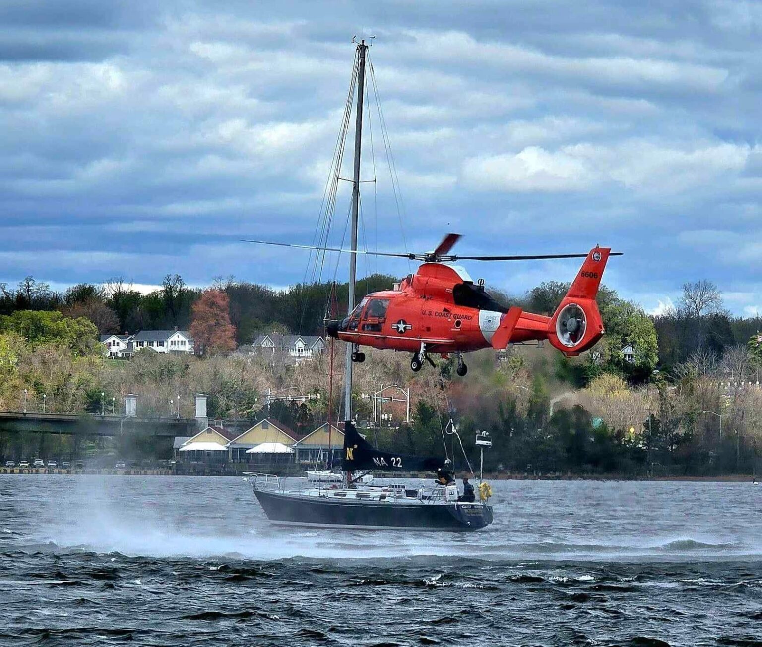 Safety at Sea Training in Annapolis Includes Helicopter, Life Raft ...