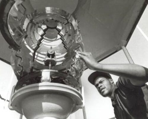 Thomas Point Light’s Historic Fresnel Lens to Return to Annapolis after 40 Years Away